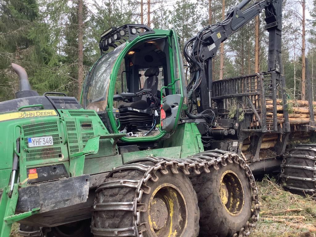John Deere 1210 G Kihordók