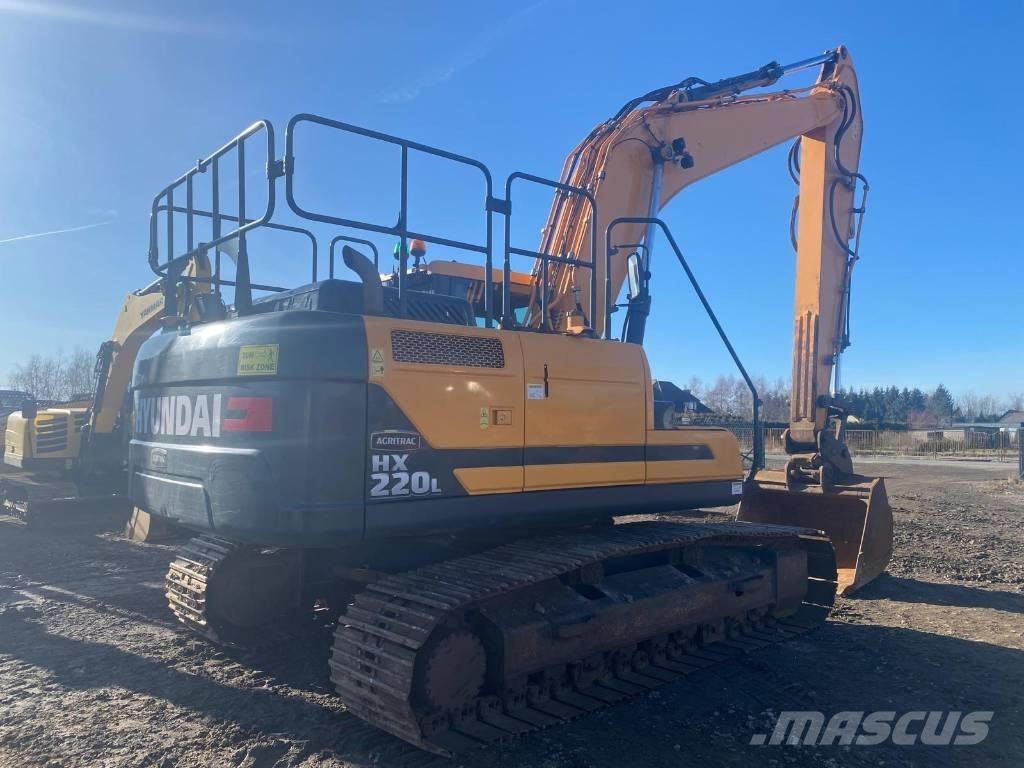 Hyundai HX220L Lánctalpas kotrók