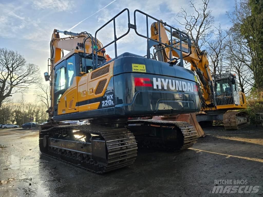 Hyundai HX220L Lánctalpas kotrók