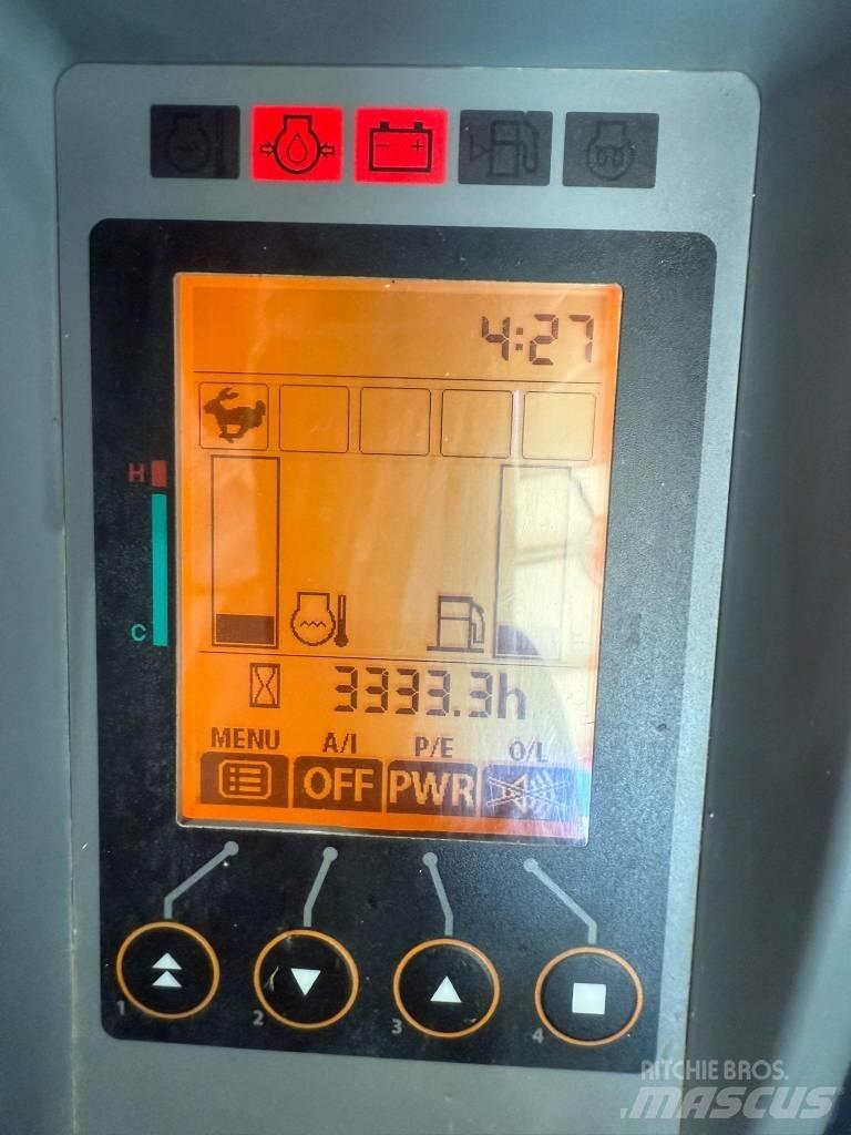 Hitachi ZX 48 U Mini kotrók < 7t