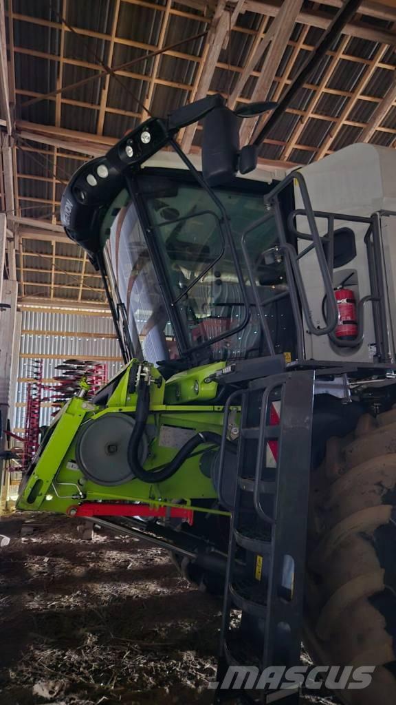 CLAAS Lexion 6700 Kombájnok
