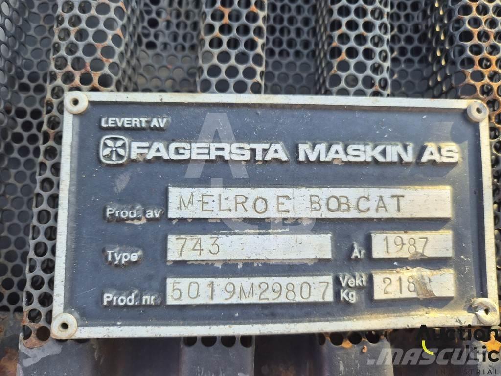 Bobcat 743 Kompaktrakodók