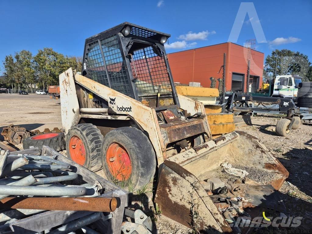 Bobcat 743 Kompaktrakodók