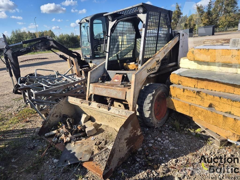 Bobcat 743 Kompaktrakodók
