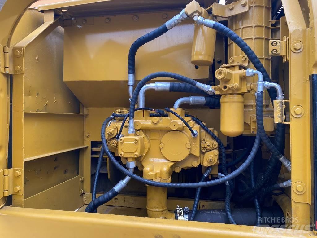 CAT 320 C L Lánctalpas kotrók