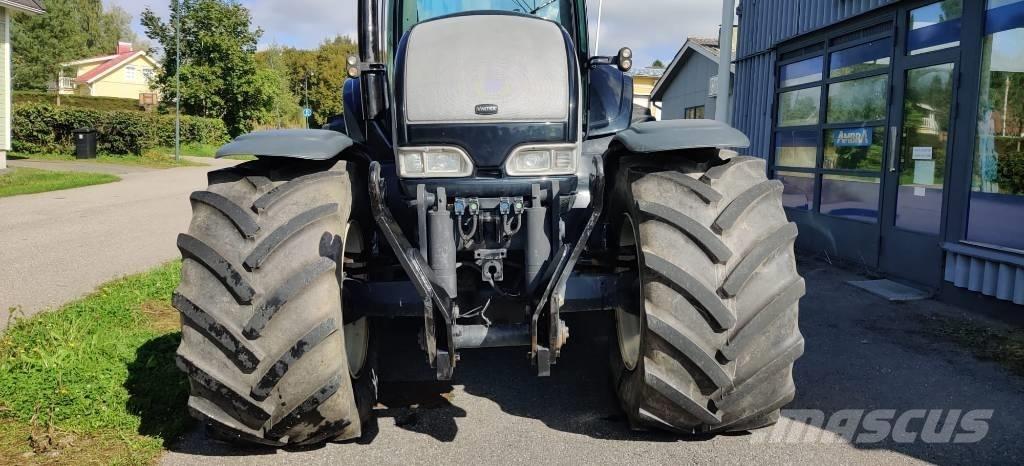 Valtra S 260 Traktorok