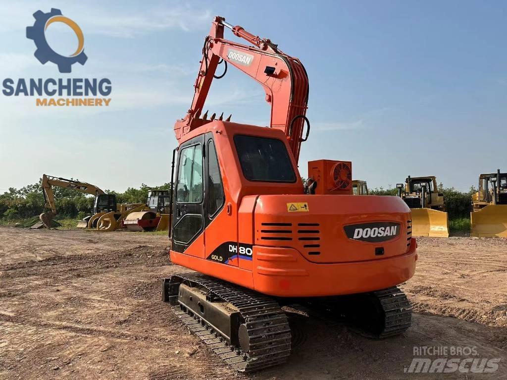 Doosan DH 80 Közepes (midi) kotrók 7 t - 12 t