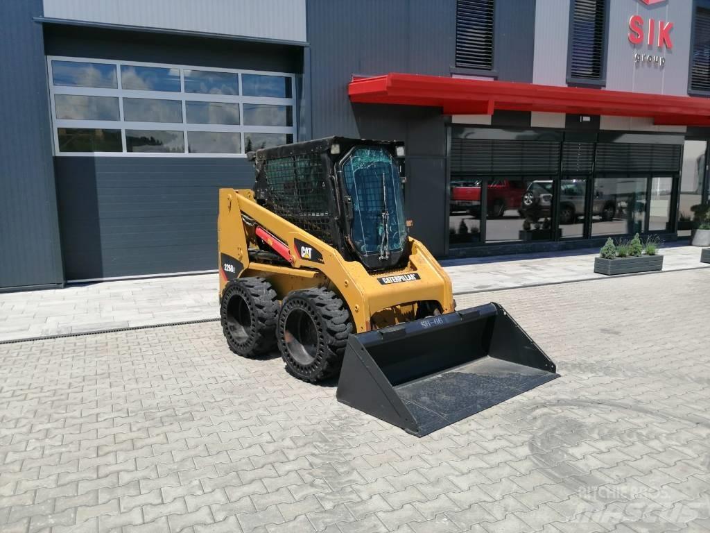 CAT 226 B 3 Kompaktrakodók