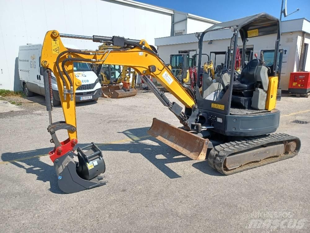Bobcat E 26 Mini kotrók < 7t