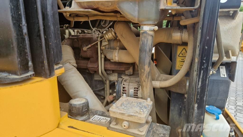 JCB 9FT Mezei dömperek