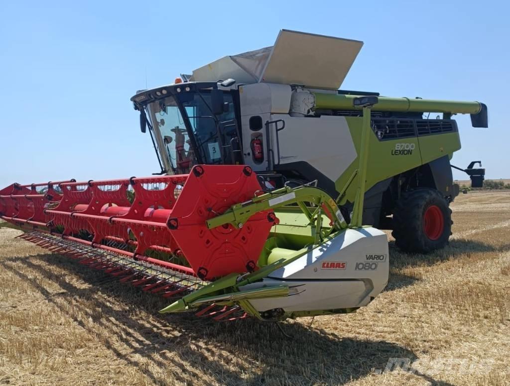 CLAAS Lexion 8700 Kombájnok