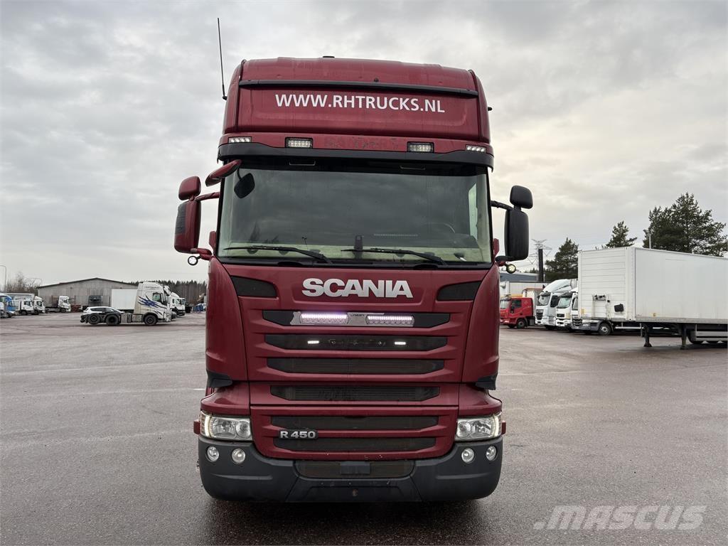 Scania R450 8x2/4 Fülkés alváz