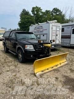 Ford F 150 Kis teherszállító/Platós kocsi