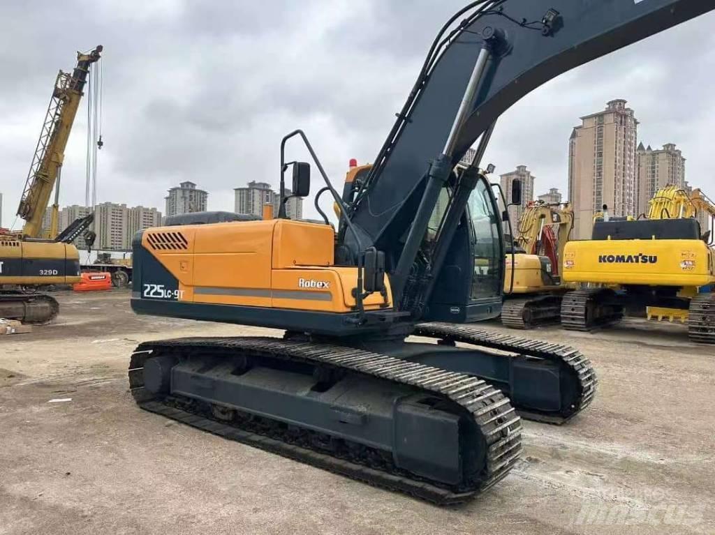 Hyundai 225LC-9T Lánctalpas kotrók