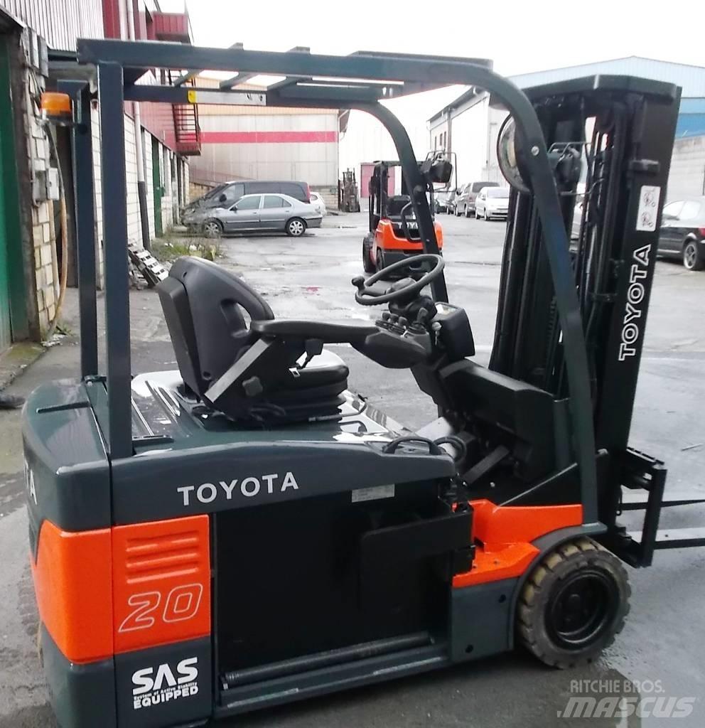 Toyota 7 FBEF 20 Elektromos targoncák