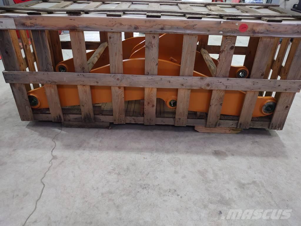 CASE 821G Gémek és dipperek