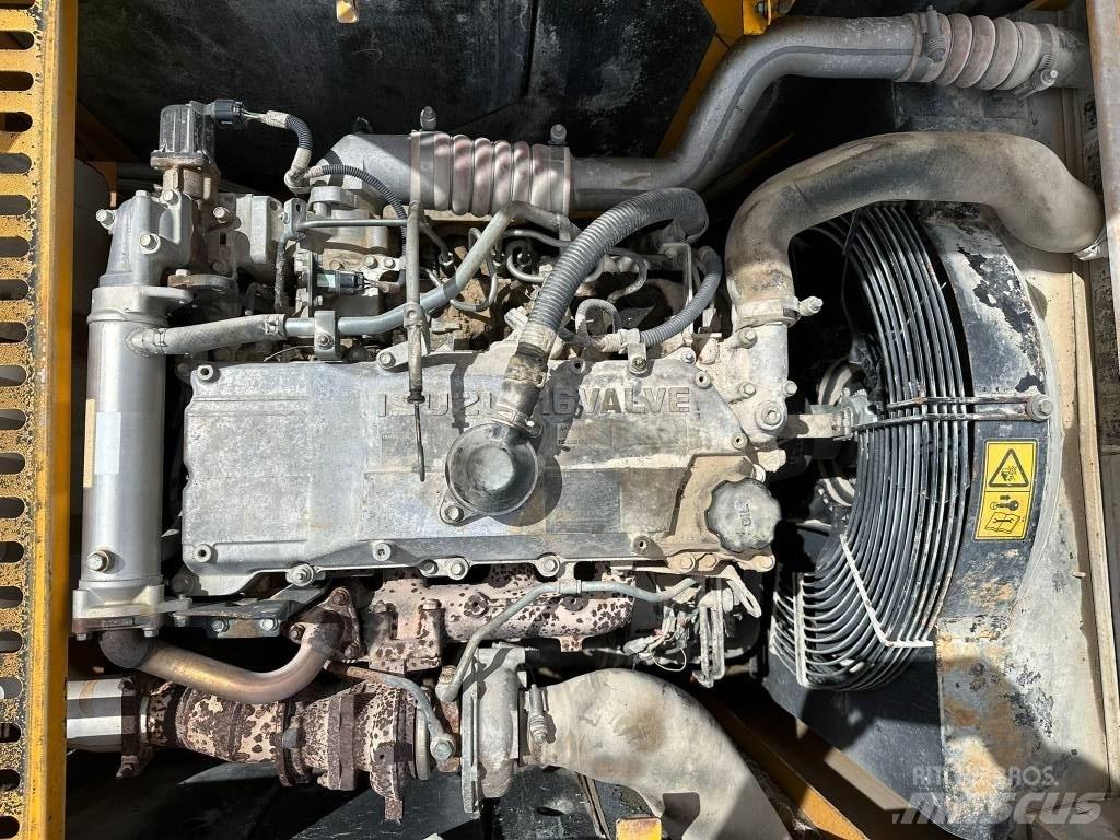 JCB JS 240 N LC Lánctalpas kotrók