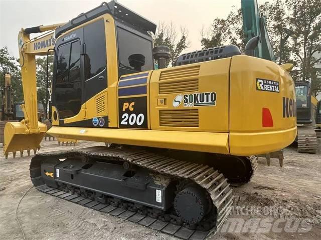 Komatsu PC 200-8 Lánctalpas kotrók