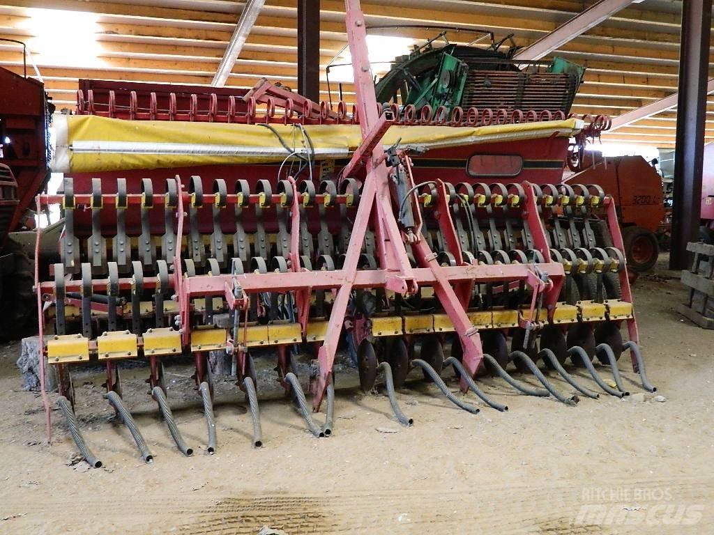 Väderstad Rapid400C Sorvetőgép