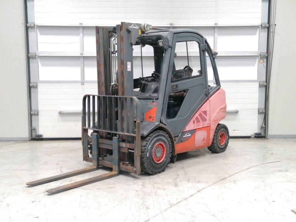 Linde H25D-02/600 Gázüzemű targoncák