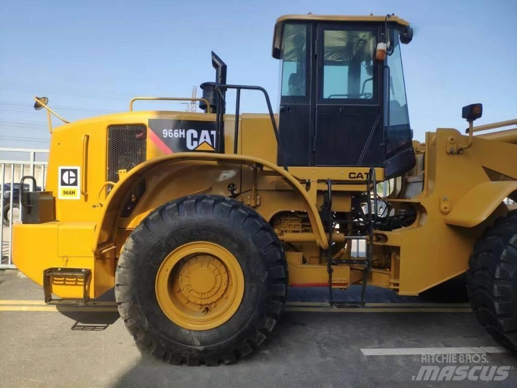 CAT 950 H Gumikerekes homlokrakodók