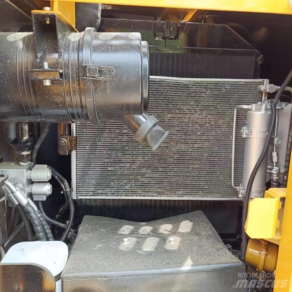 Sany SY 75 Lánctalpas kotrók