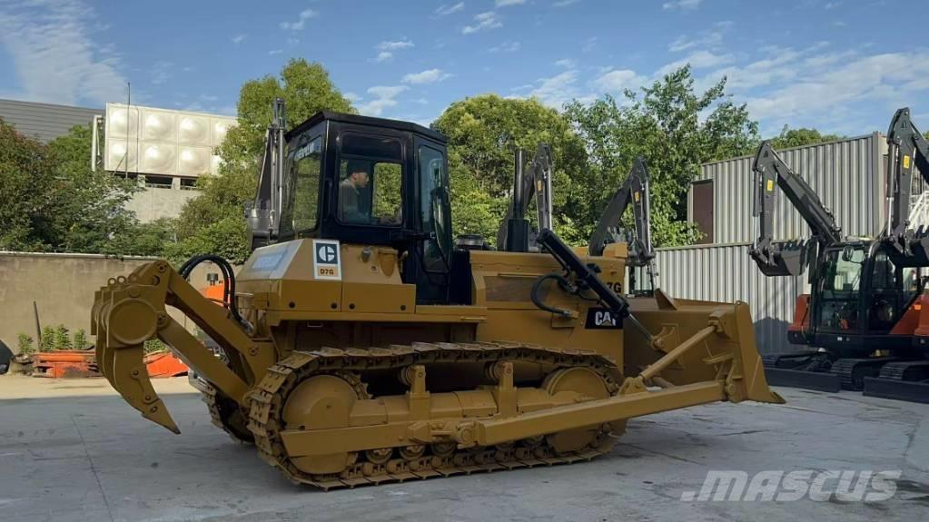 CAT D7G lánctalpas dózerek