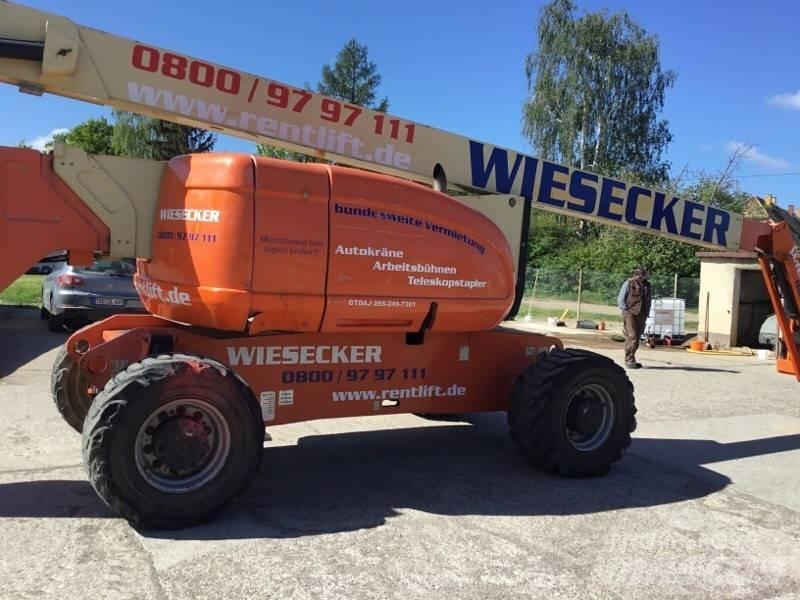 JLG 800 AJ Karos emelők