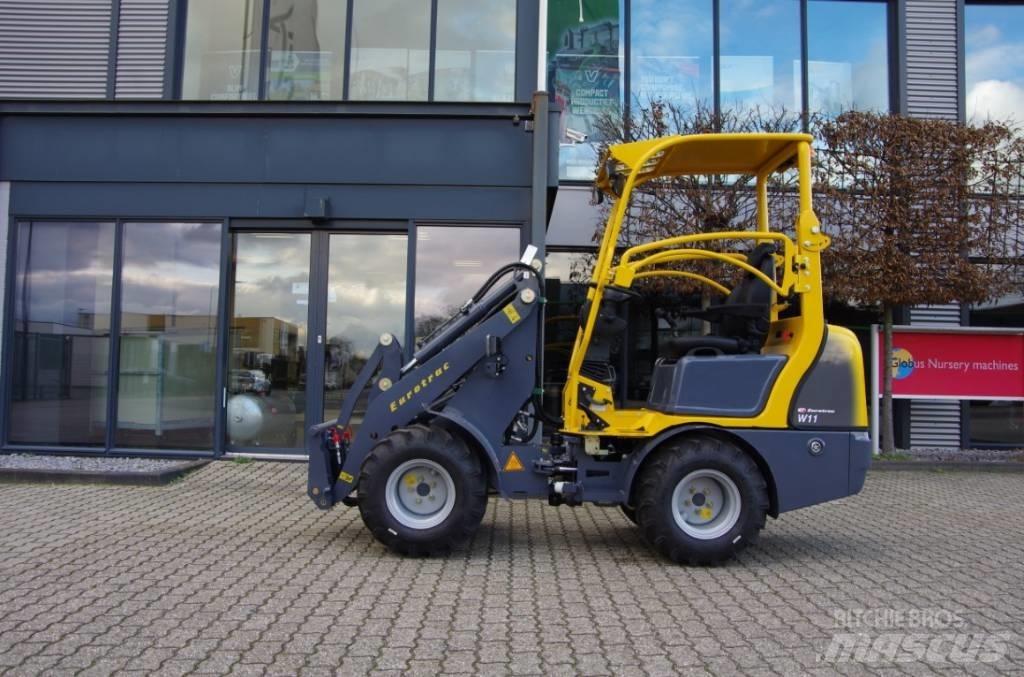 Eurotrac W11 Gumikerekes homlokrakodók