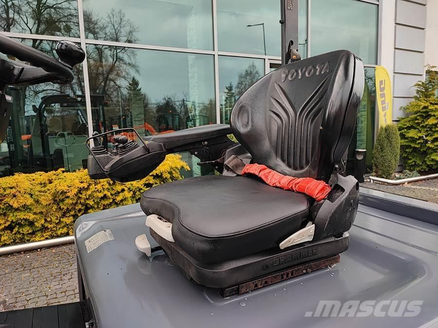 Toyota 8FBMT25 Elektromos targoncák