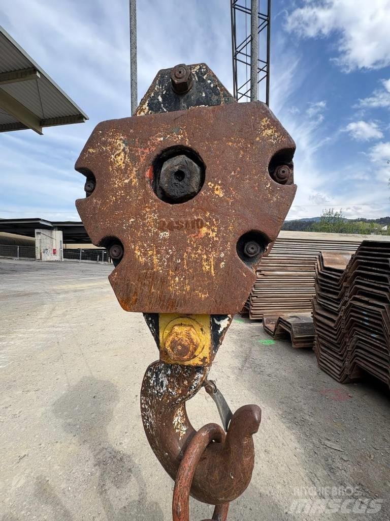 Hitachi KH 180-3 Lánctalpas daruk