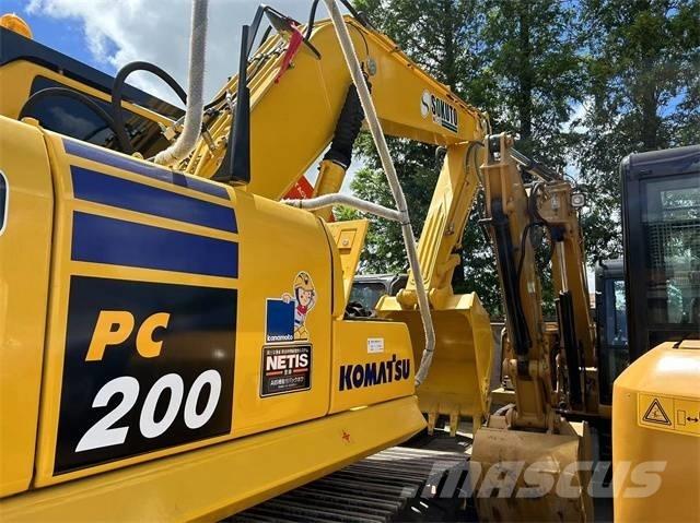 Komatsu PC 200-8 Lánctalpas kotrók