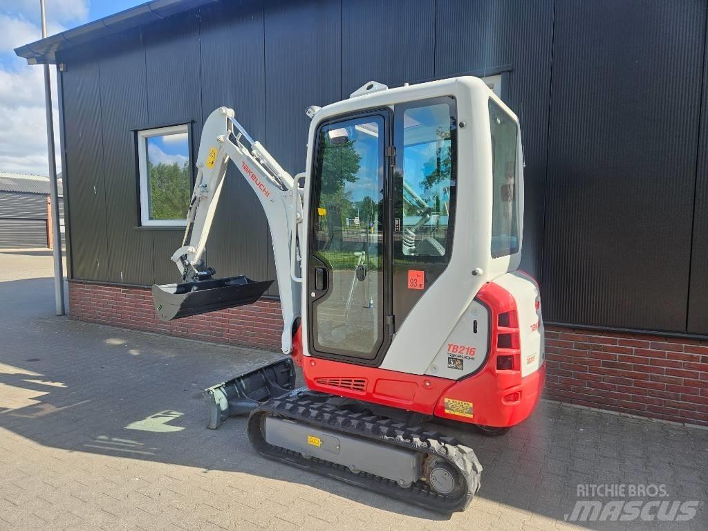 Takeuchi TB 216 Mini kotrók < 7t