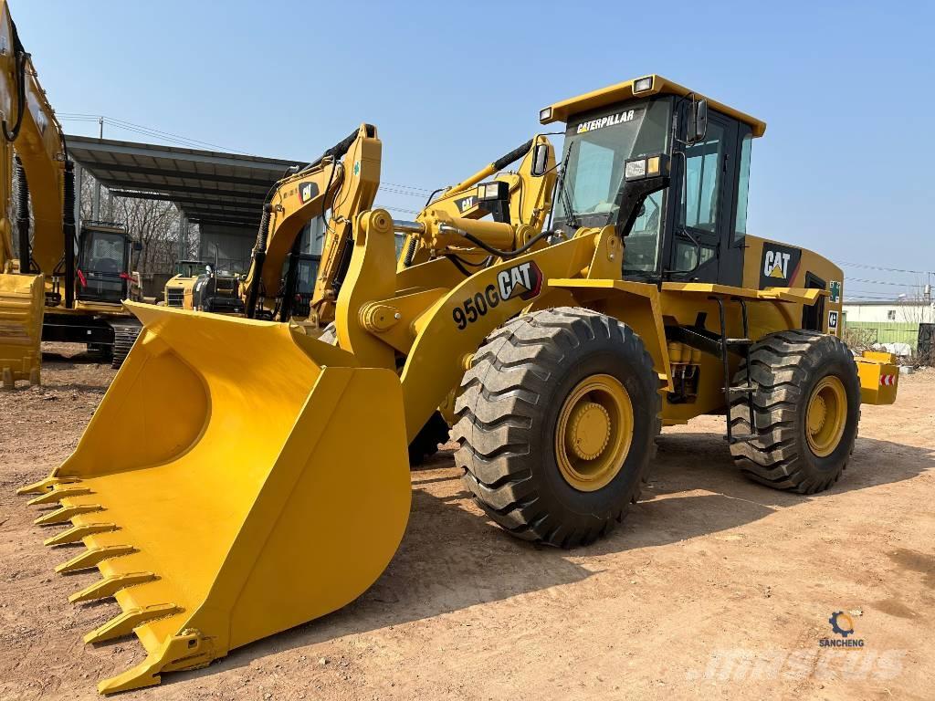 CAT 950 G Gumikerekes homlokrakodók