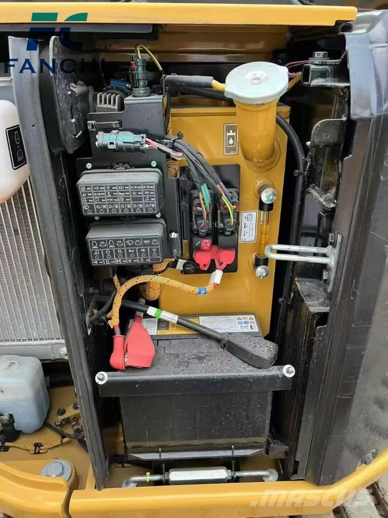 CAT 303 Lánctalpas kotrók