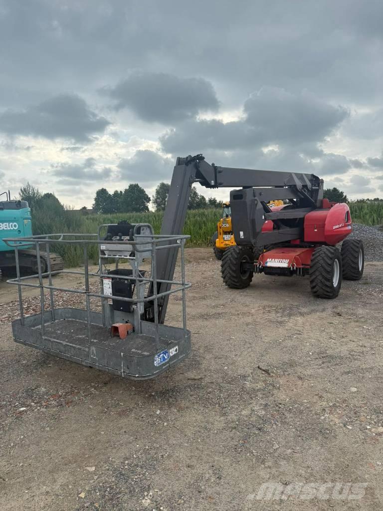 Manitou ATJ 200 Karos emelők