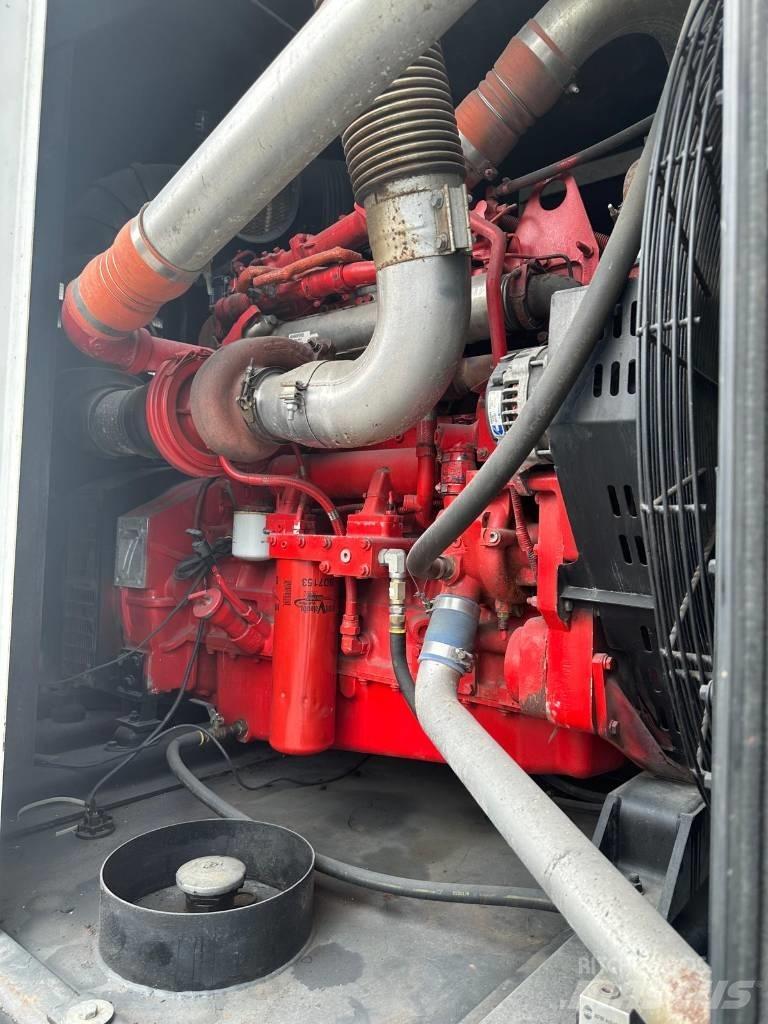 Cummins C300D6R Dízel áramfejlesztők