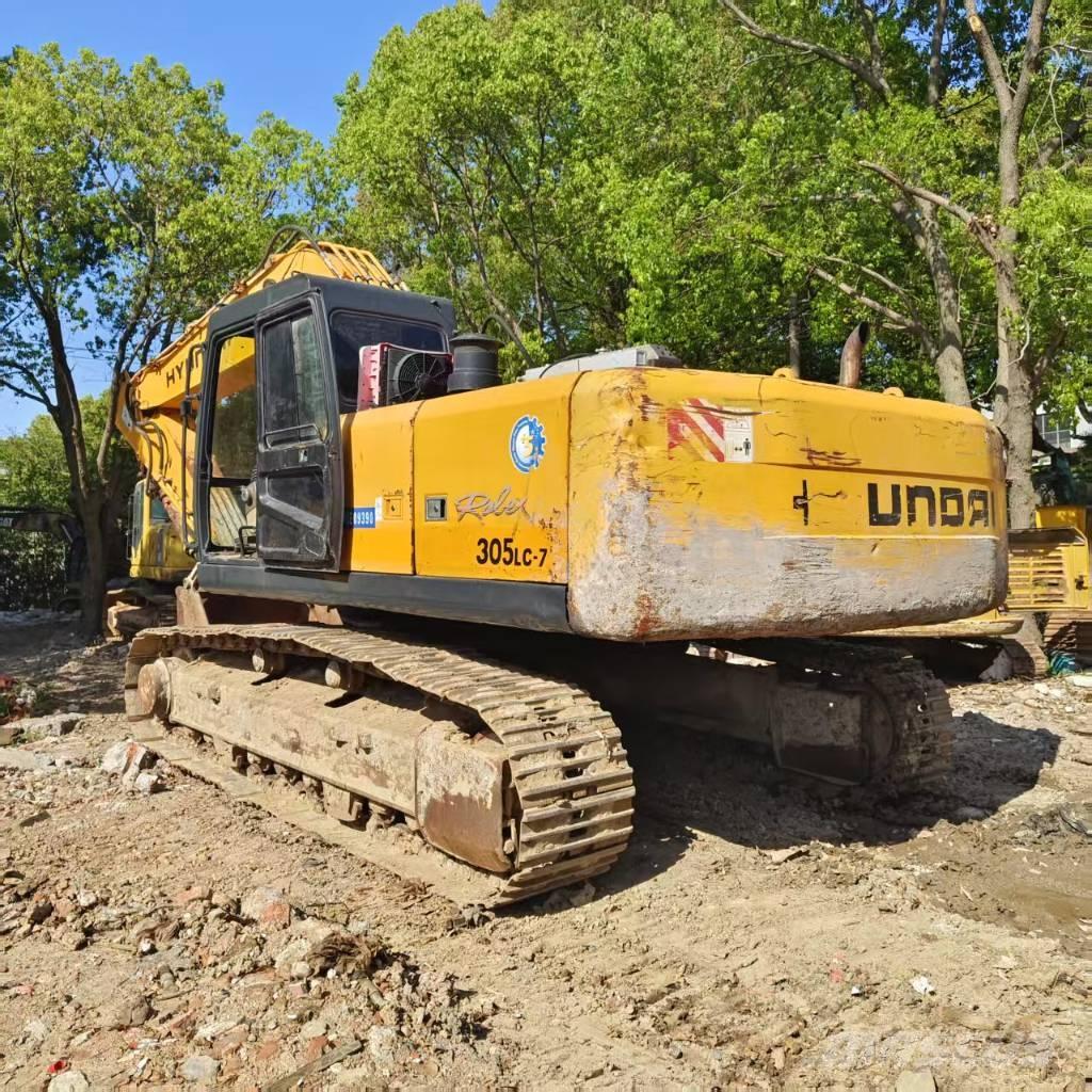Hyundai R305LC Lánctalpas kotrók