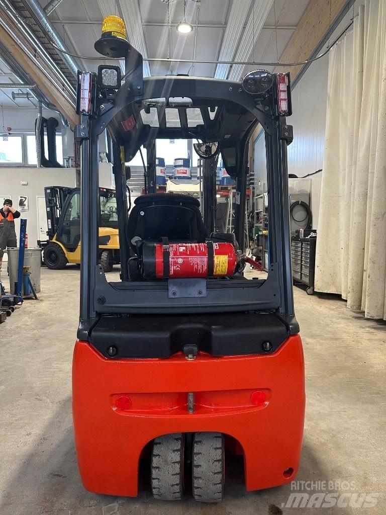 Linde E20L-02 Elektromos targoncák