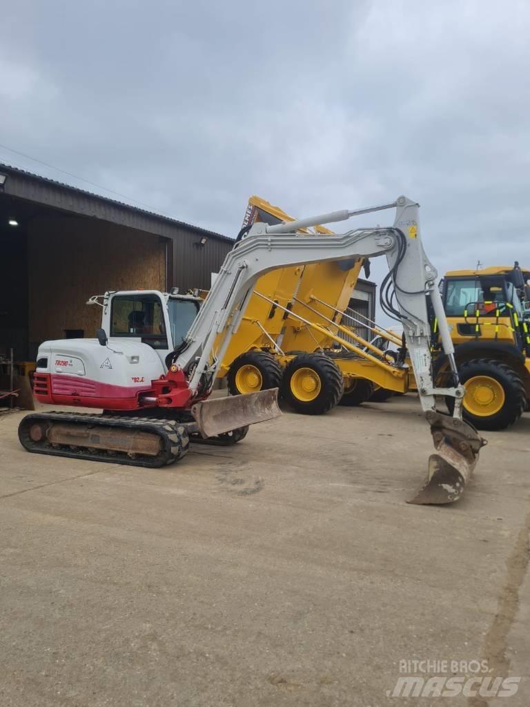 Takeuchi TB 290 Közepes (midi) kotrók 7 t - 12 t
