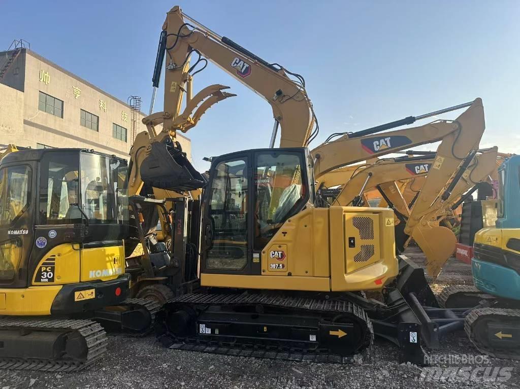 CAT 307.5 Mini kotrók < 7t