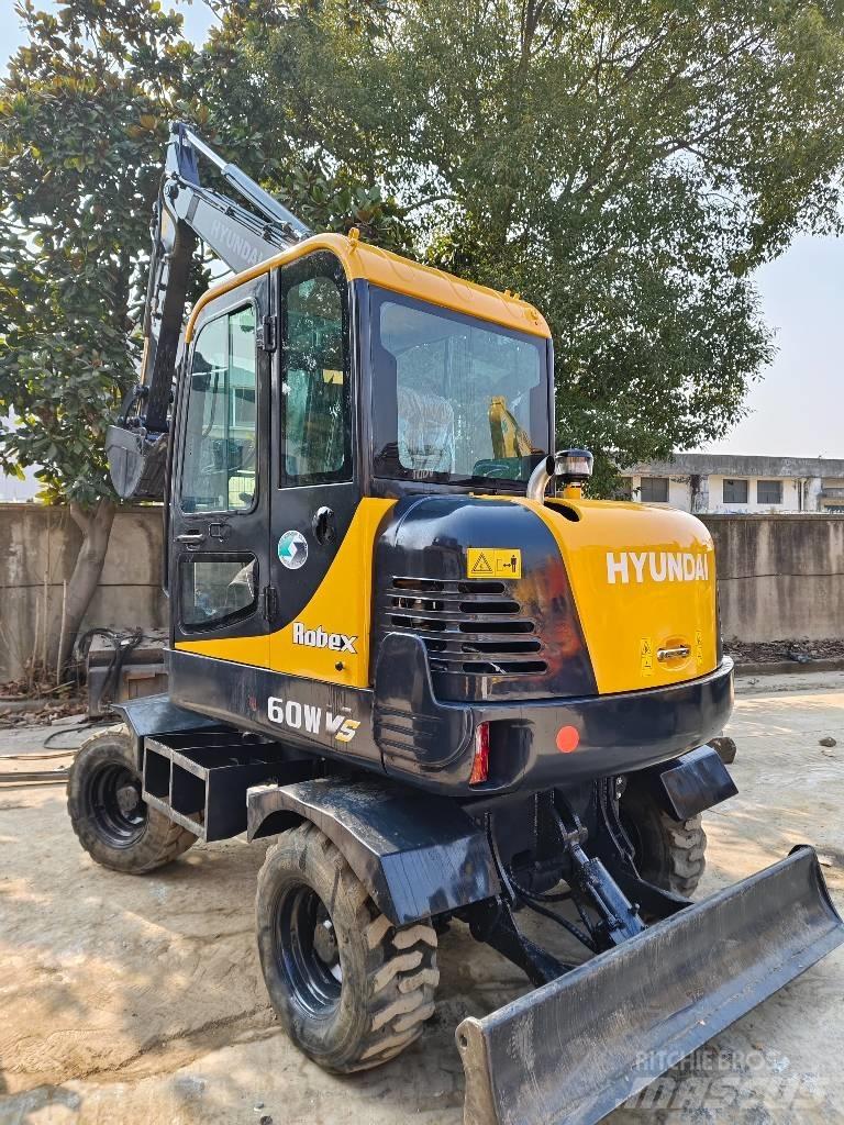 Hyundai Robex 60 W Gumikerekes kotrók