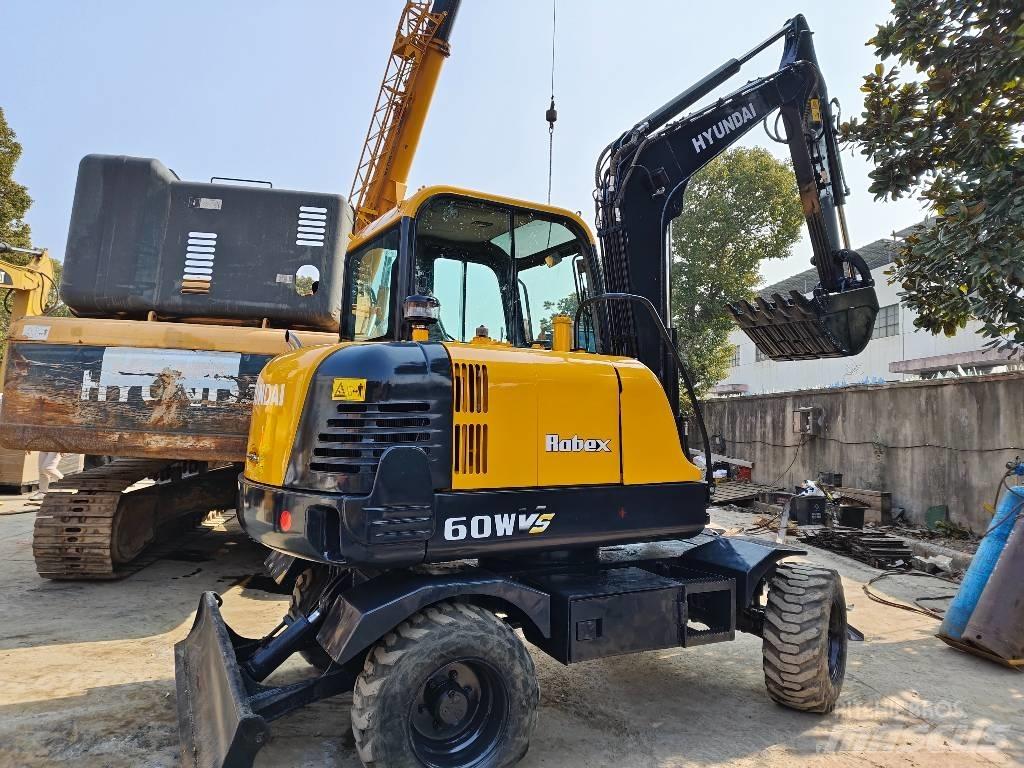 Hyundai Robex 60 W Gumikerekes kotrók