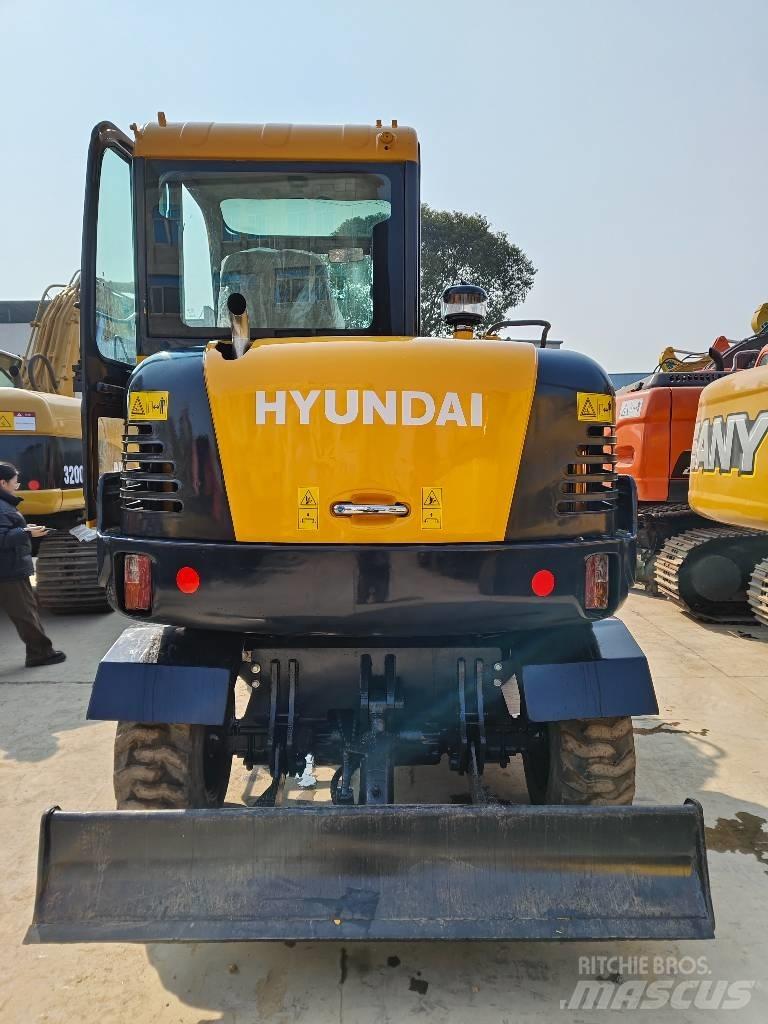 Hyundai Robex 60 W Gumikerekes kotrók