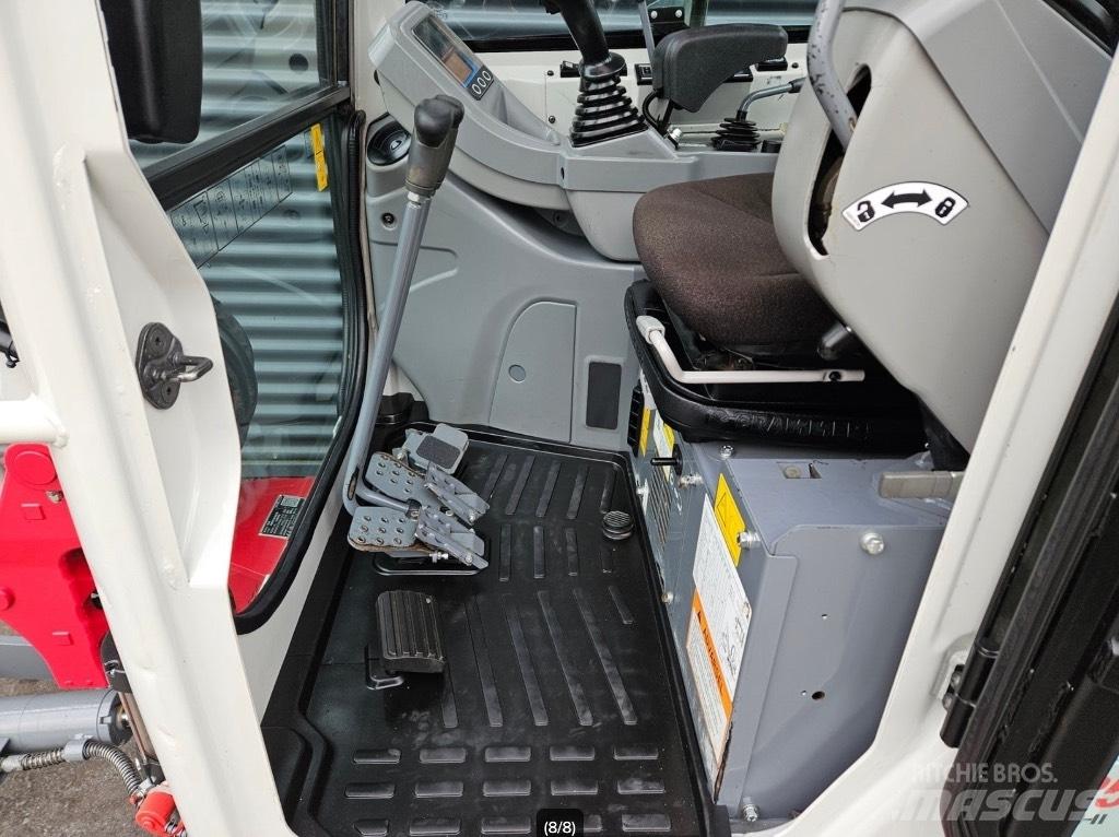 Takeuchi TB 225 Mini kotrók < 7t