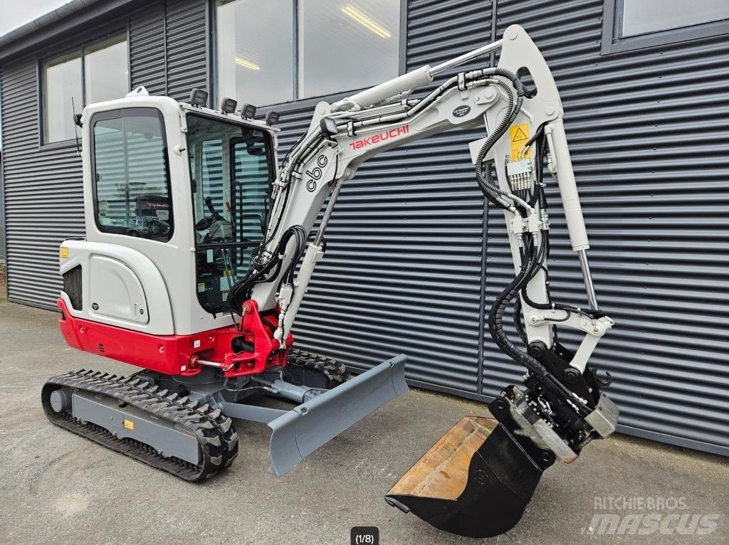 Takeuchi TB 225 Mini kotrók < 7t