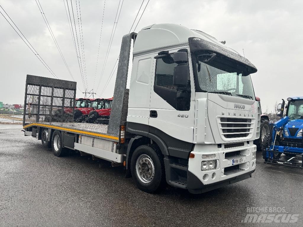 Iveco Stralis 420 Platós / Ponyvás teherautók