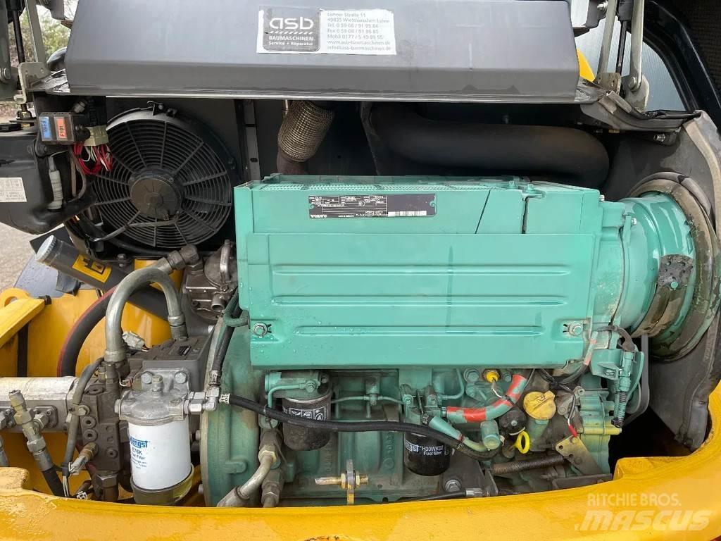 Volvo L25f Gumikerekes homlokrakodók