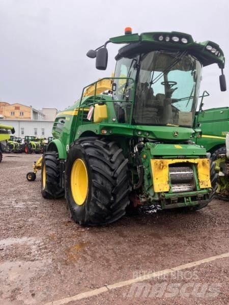 John Deere 8400 Önjáró szecskázók