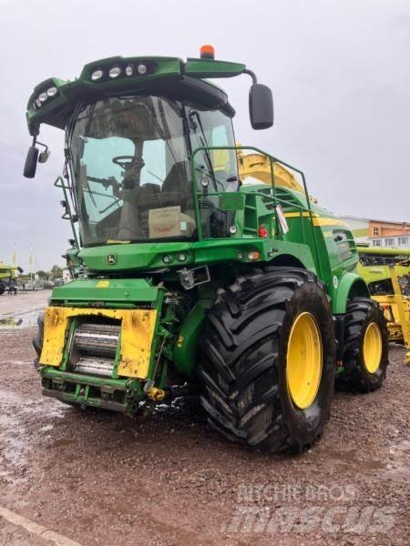John Deere 8400 Önjáró szecskázók